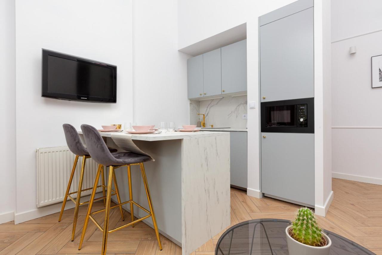 Praga Center Apartments By Noclegi Renters ワルシャワ エクステリア 写真