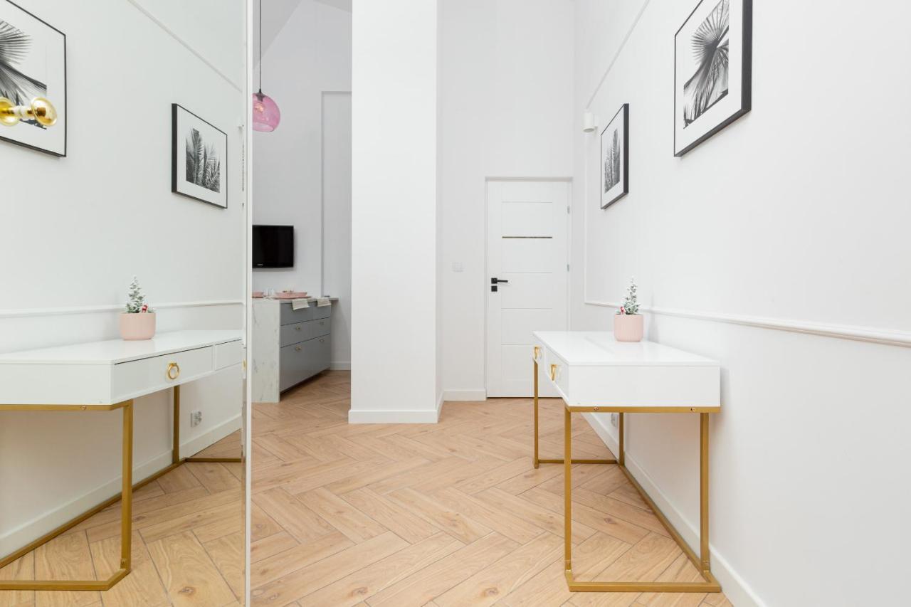 Praga Center Apartments By Noclegi Renters ワルシャワ エクステリア 写真