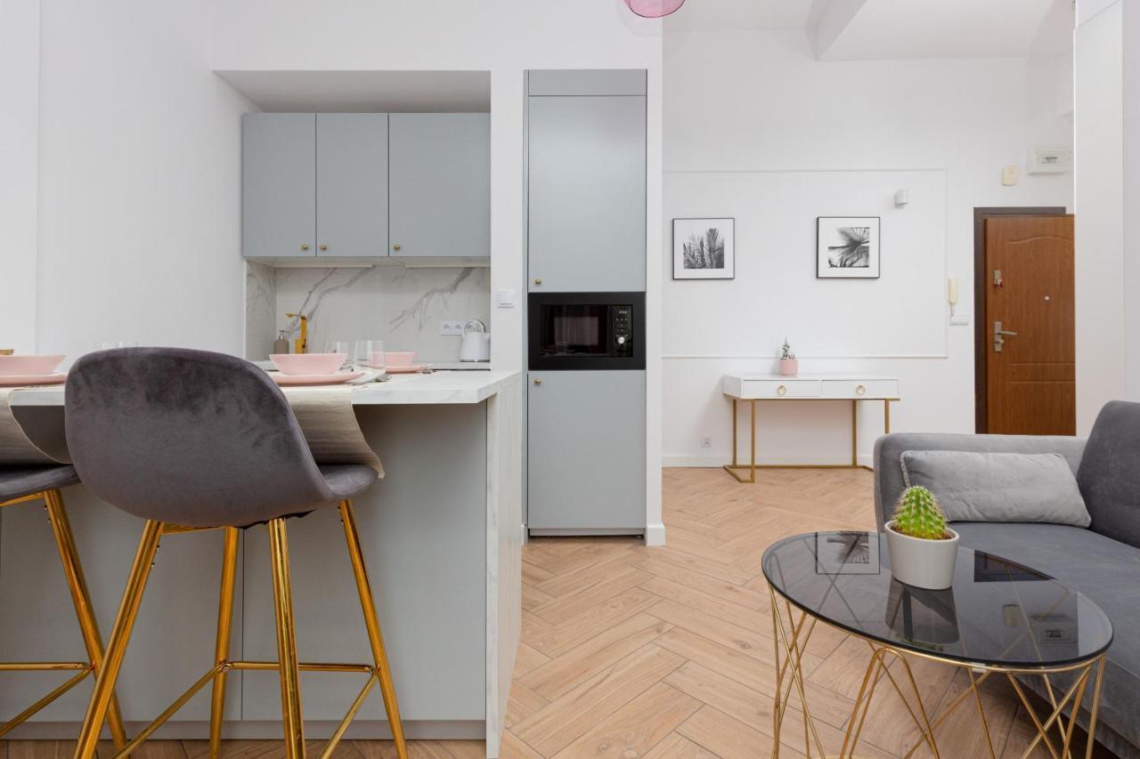 Praga Center Apartments By Noclegi Renters ワルシャワ エクステリア 写真