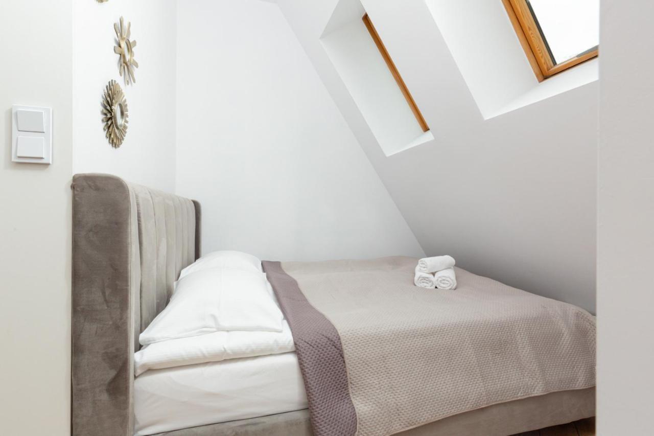 Praga Center Apartments By Noclegi Renters ワルシャワ エクステリア 写真